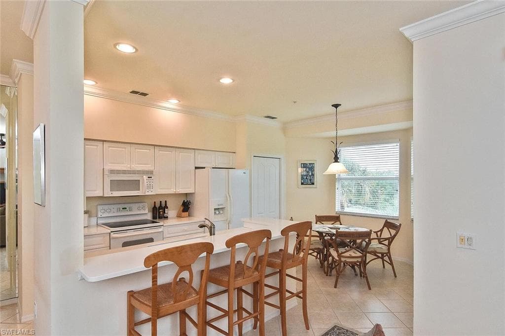 3830 SAWGRASS WAY # 2946, NAPLES FL 34112-20