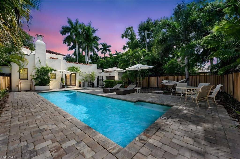 2408 Euclid AVE, FORT MYERS FL 33901-29