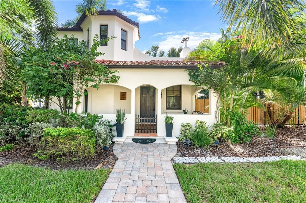 2408 Euclid AVE, FORT MYERS FL 33901-39