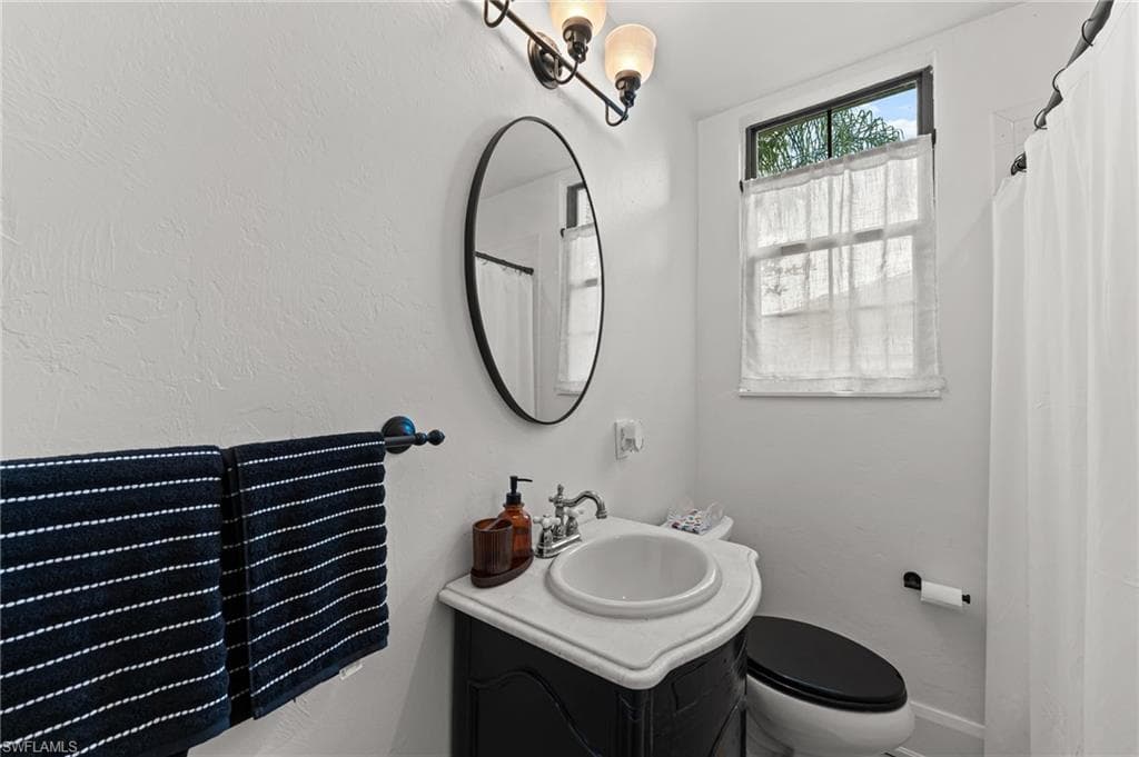 2408 Euclid AVE, FORT MYERS FL 33901-20