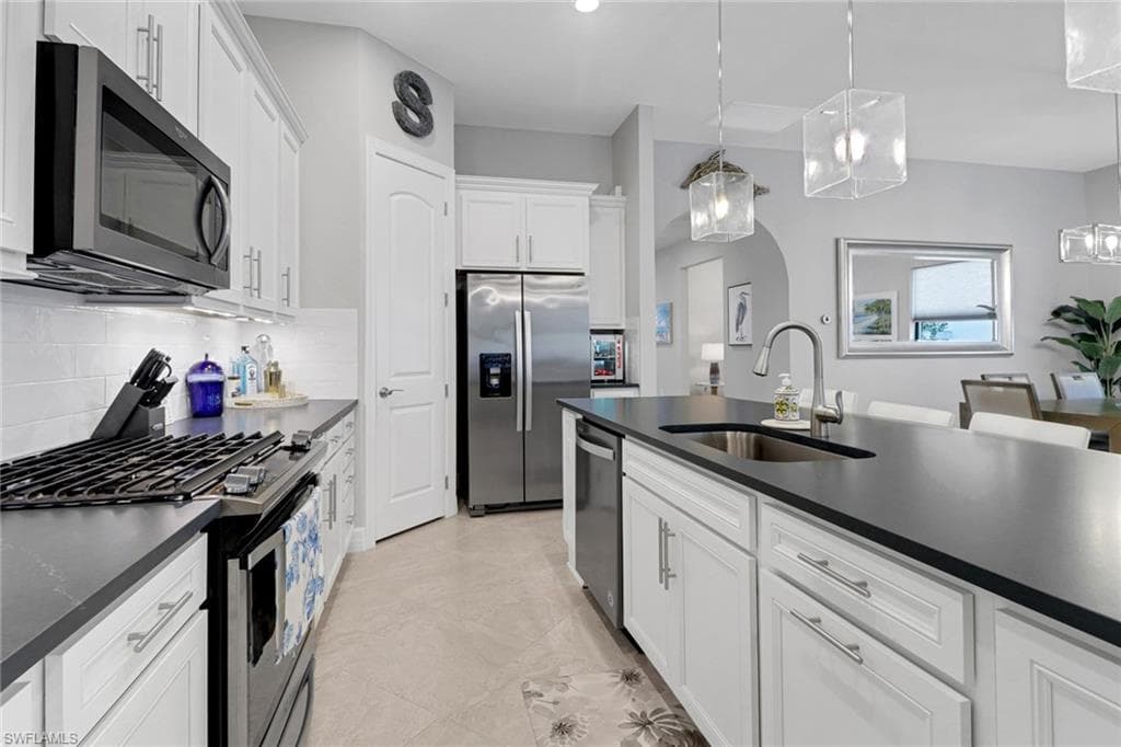 7289 Birchmore ST, NAPLES FL 34109-8