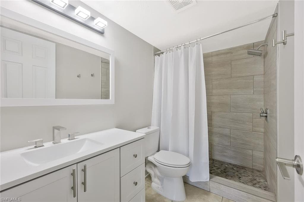 1211 Rosemary CT Unit C104, NAPLES FL 34103-10