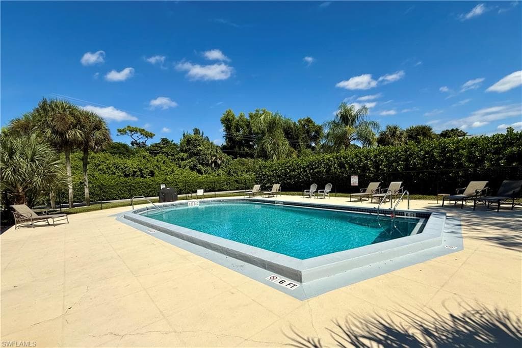 1211 Rosemary CT Unit C104, NAPLES FL 34103-24