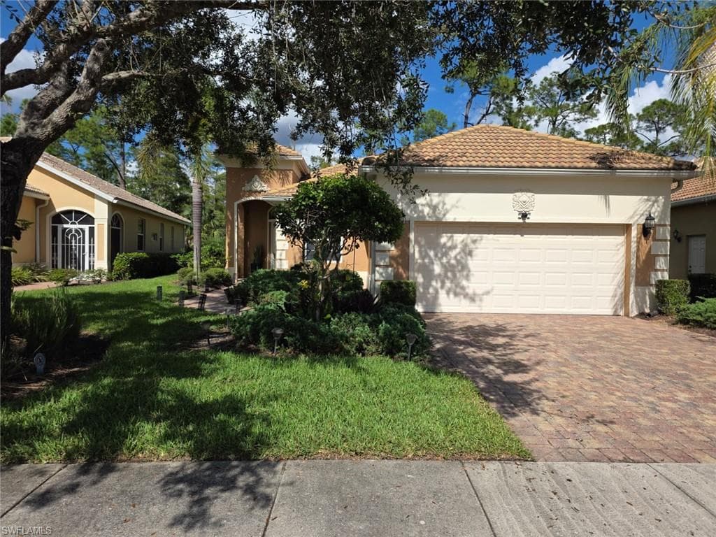 15437 Cortona WAY, NAPLES FL 34120-1