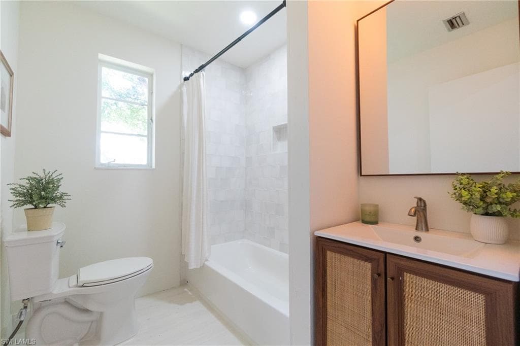 2535 Cortez BLVD, FORT MYERS FL 33901-19