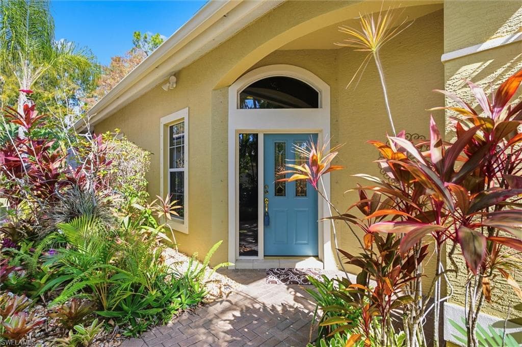 3033 Olde Cove WAY, NAPLES FL 34119-1
