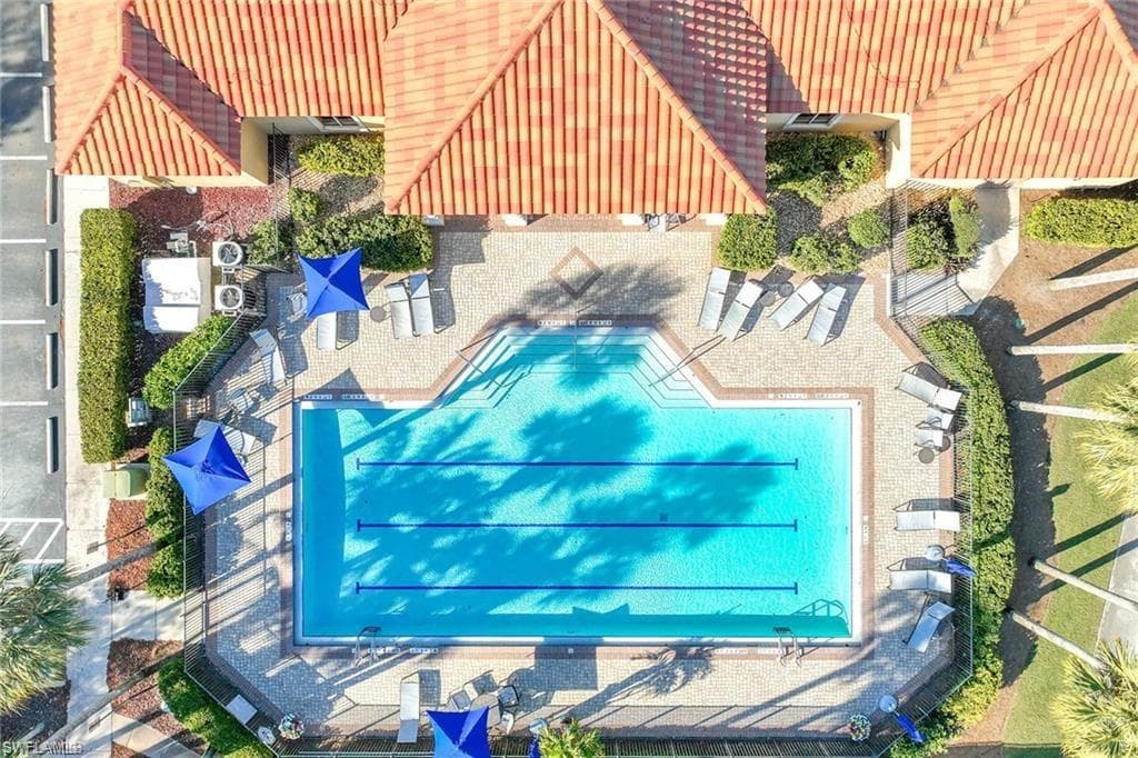3033 Olde Cove WAY, NAPLES FL 34119-42