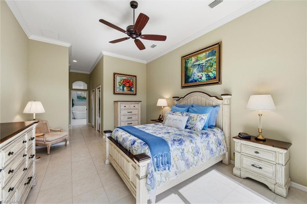 3033 Olde Cove WAY, NAPLES FL 34119-23