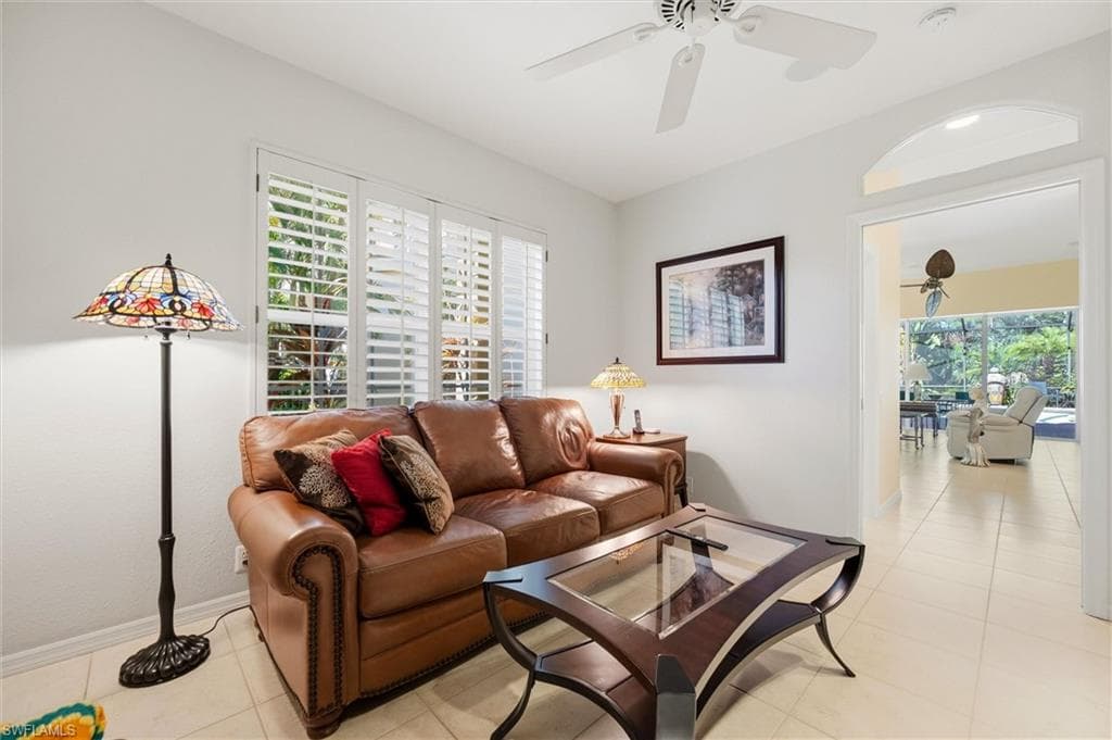 3033 Olde Cove WAY, NAPLES FL 34119-32