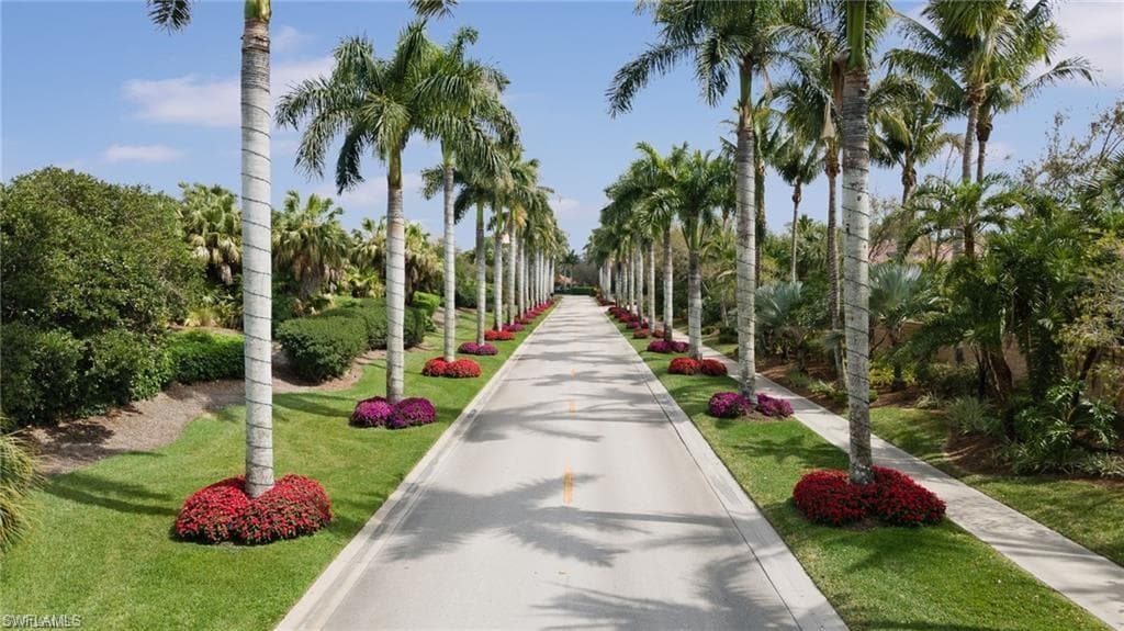 3033 Olde Cove WAY, NAPLES FL 34119-38