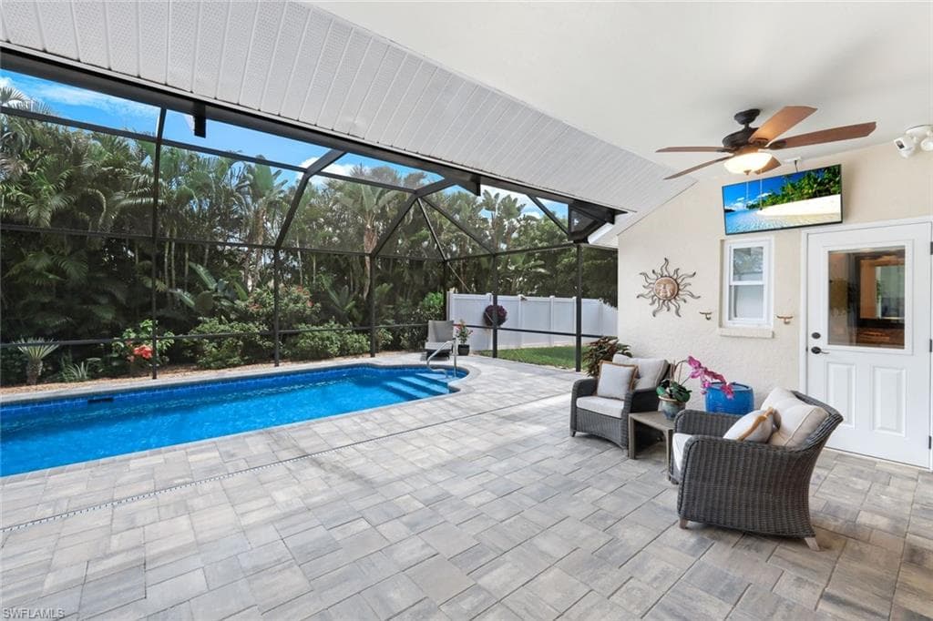 11641 Red Hibiscus DR, BONITA SPRINGS FL 34135-25