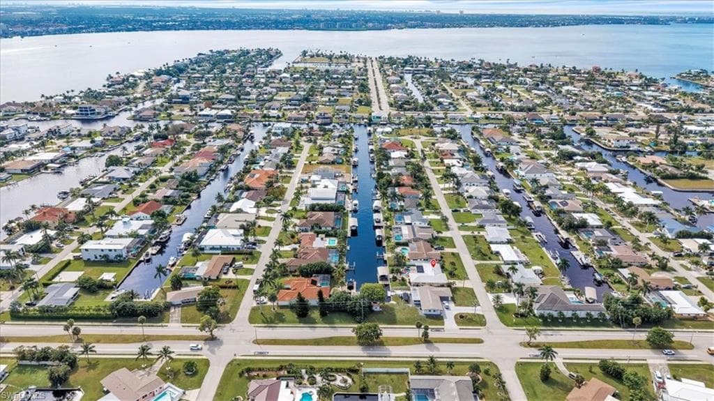 5305 Malaluka CT, CAPE CORAL FL 33904-45