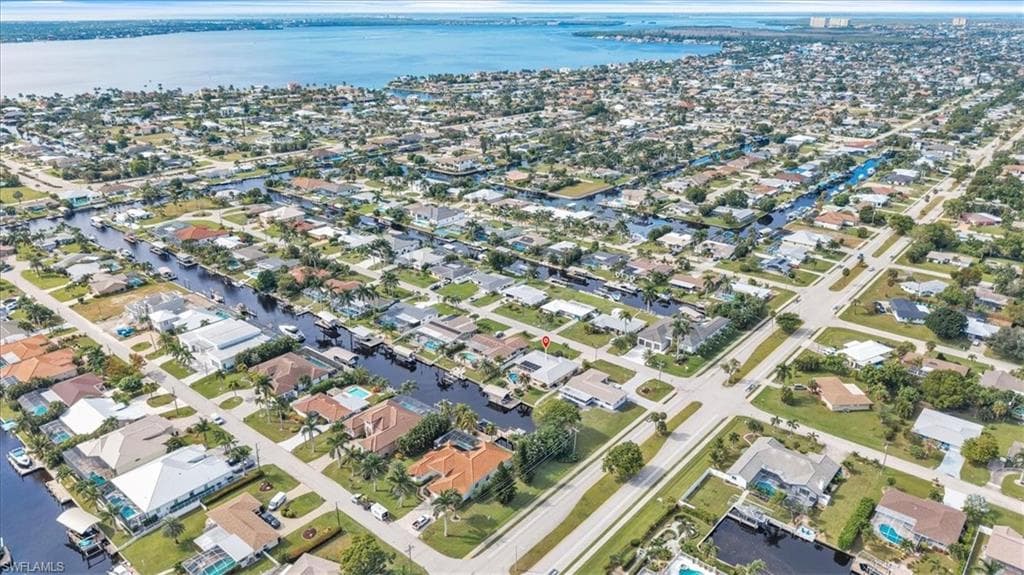 5305 Malaluka CT, CAPE CORAL FL 33904-46