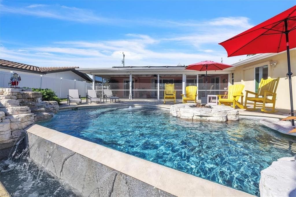 5305 Malaluka CT, CAPE CORAL FL 33904-35