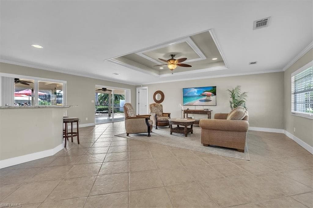 5305 Malaluka CT, CAPE CORAL FL 33904-4