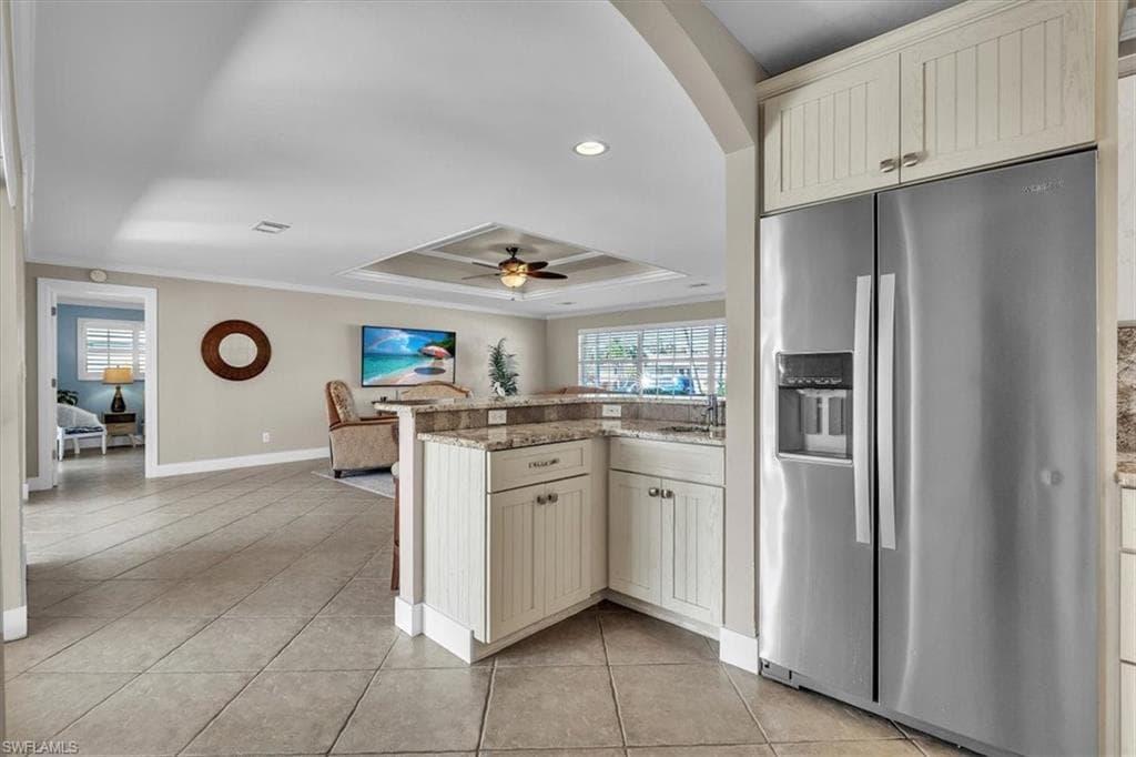 5305 Malaluka CT, CAPE CORAL FL 33904-8