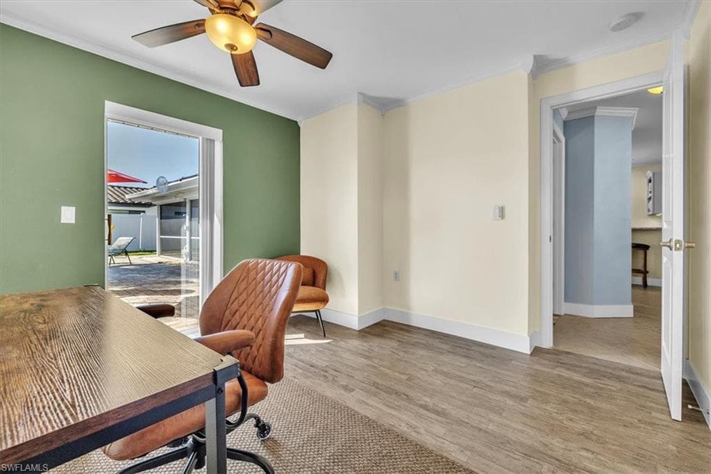 5305 Malaluka CT, CAPE CORAL FL 33904-23