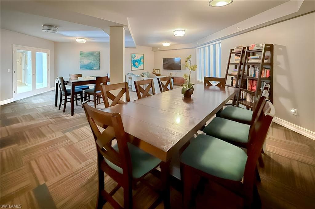 1100 Pine Ridge RD # A106, NAPLES FL 34108-25