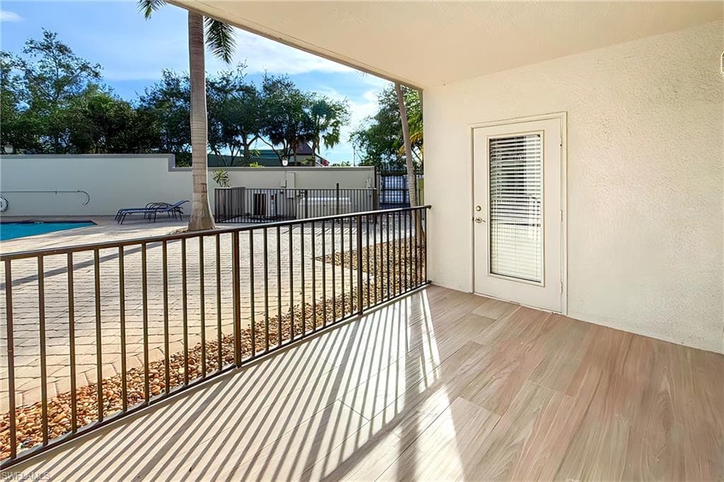 1100 Pine Ridge RD # A106, NAPLES FL 34108-19