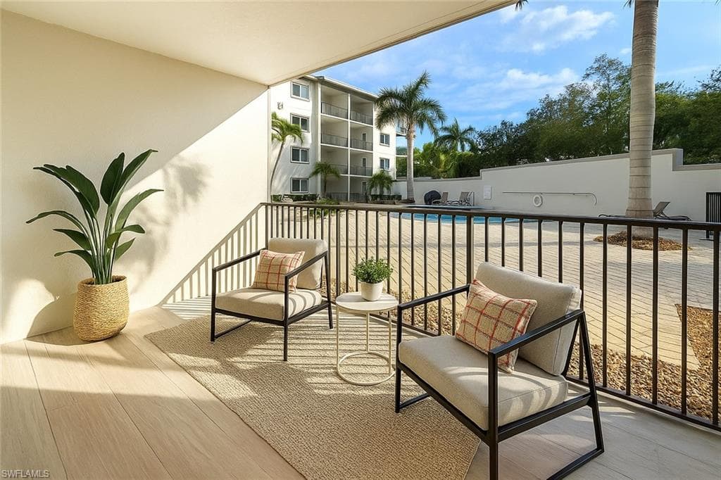 1100 Pine Ridge RD # A106, NAPLES FL 34108-17