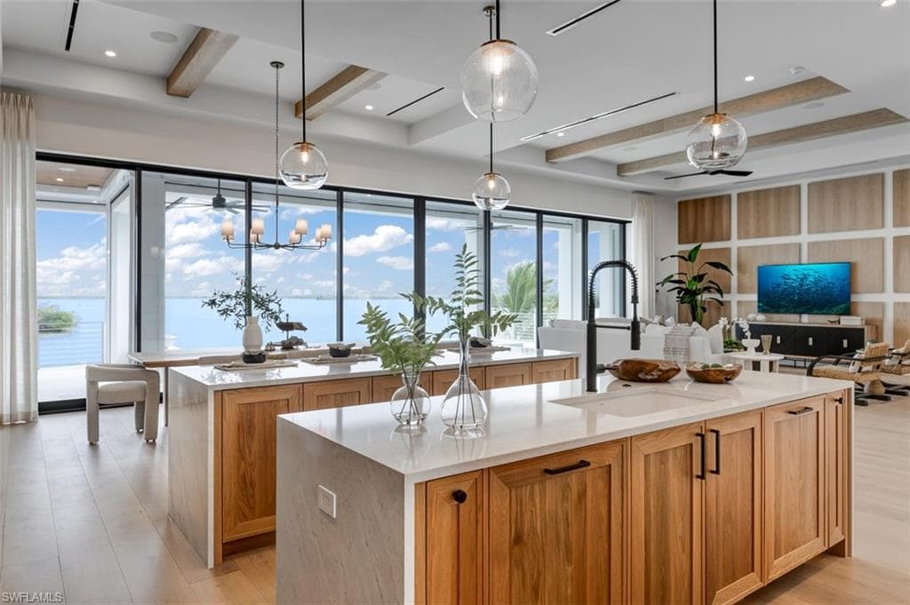 15 Bayview BLVD, FORT MYERS BEACH FL 33931-4