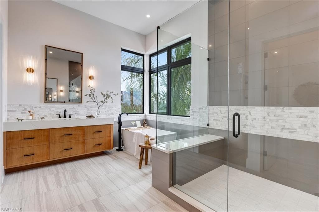 15 Bayview BLVD, FORT MYERS BEACH FL 33931-19