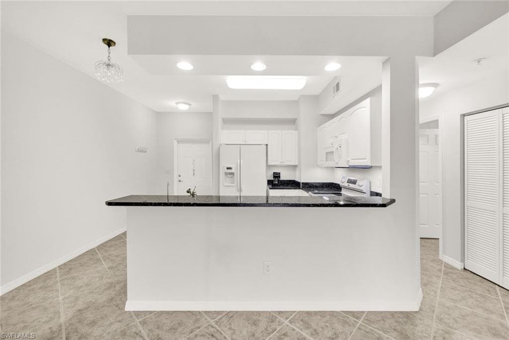 1101 Winding Pines CIR # 107, CAPE CORAL FL 33909-9