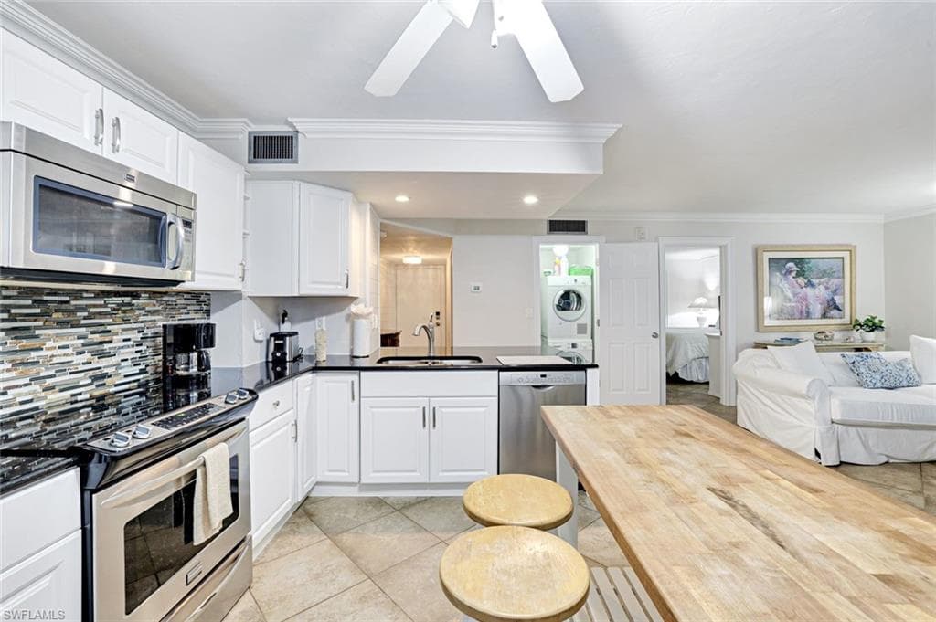 1085 Bald Eagle DR # C303, MARCO ISLAND FL 34145-9