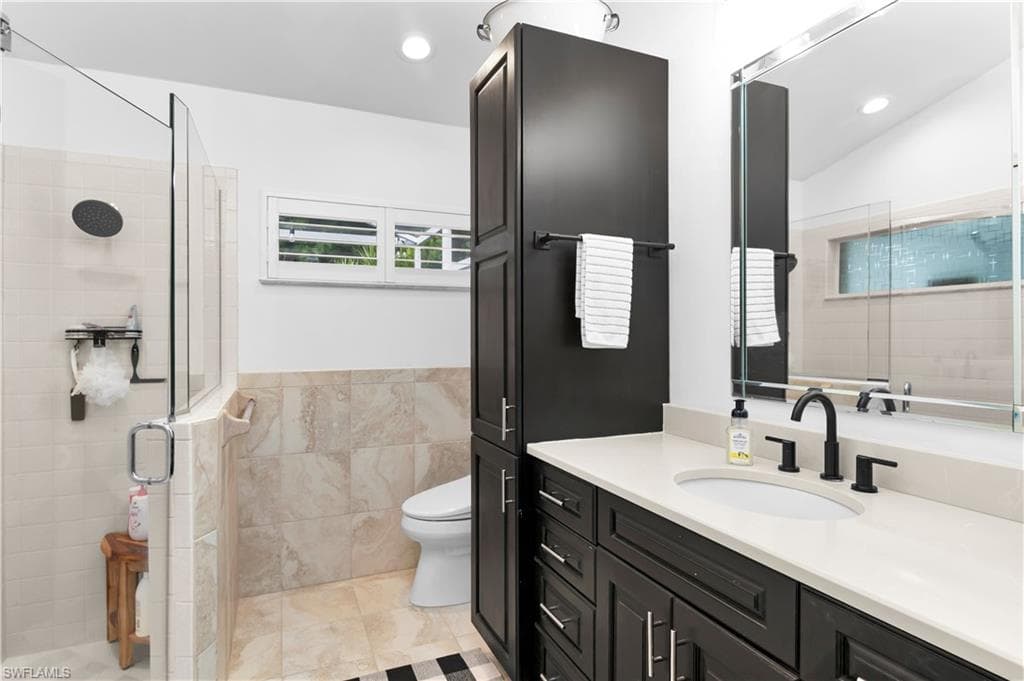 7739 Citrus Hill LN, NAPLES FL 34109-16