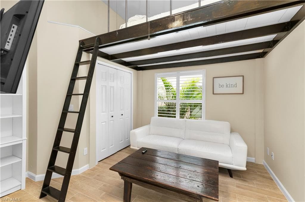 7739 Citrus Hill LN, NAPLES FL 34109-18