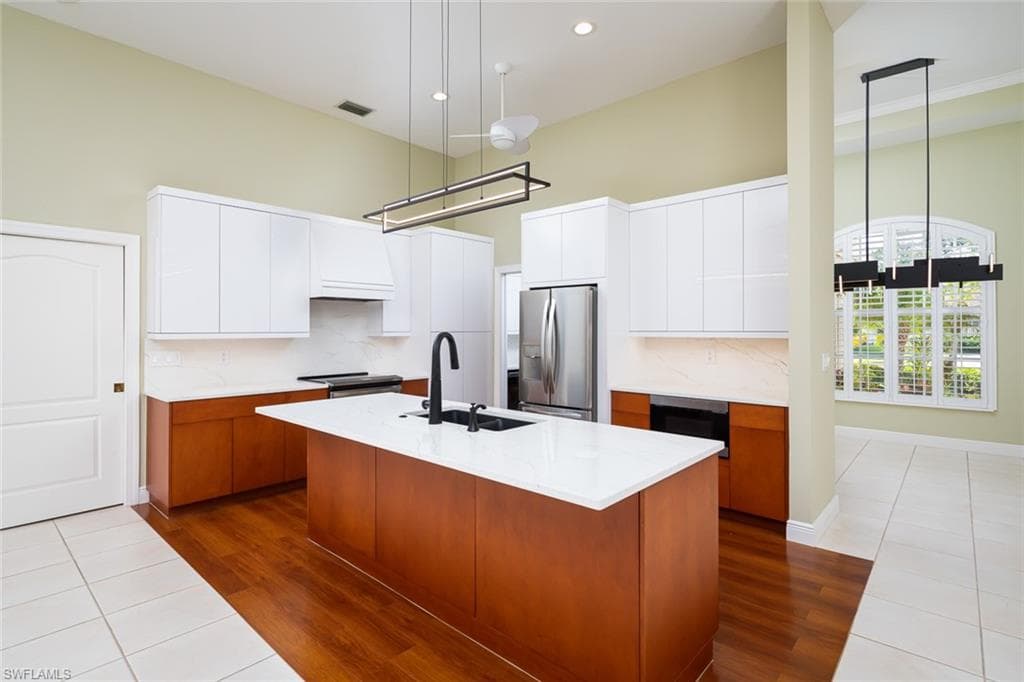 6900 Mill Run CIR-16
