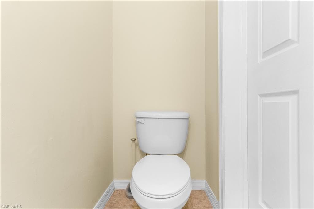 9602 Roundstone CIR, FORT MYERS FL 33967-5