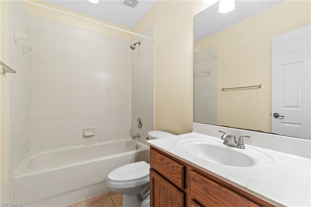 9602 Roundstone CIR, FORT MYERS FL 33967-19