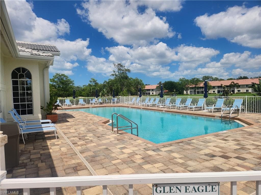 1001 Eastham WAY # C106, NAPLES FL 34104-25