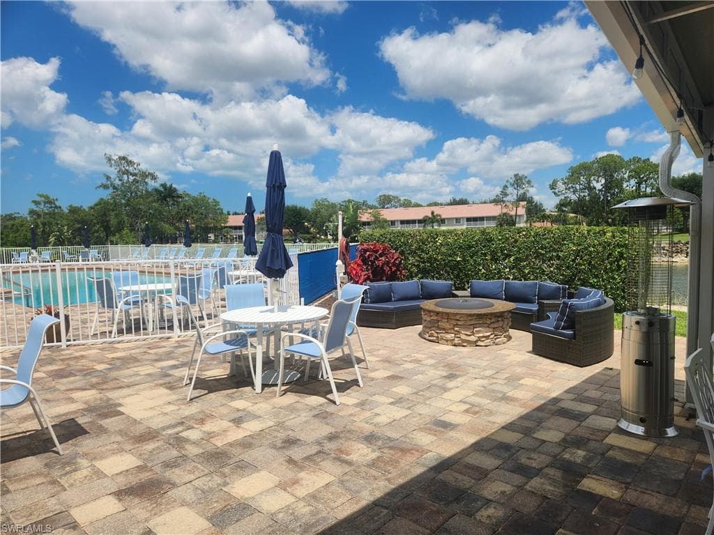 1001 Eastham WAY # C106, NAPLES FL 34104-27