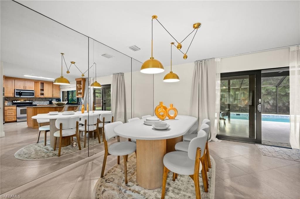 472 Palm River BLVD, NAPLES FL 34110-5