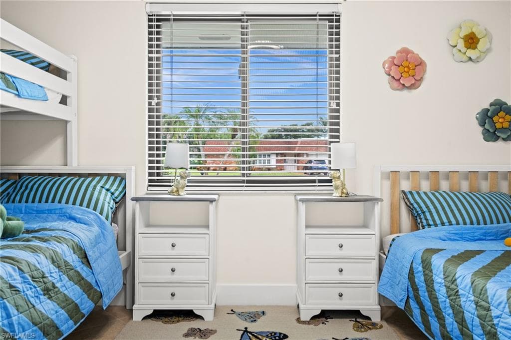 472 Palm River BLVD, NAPLES FL 34110-42