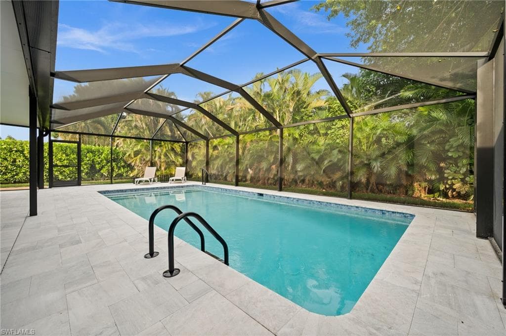 472 Palm River BLVD, NAPLES FL 34110-23