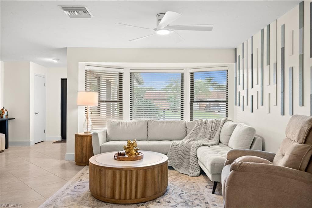 472 Palm River BLVD, NAPLES FL 34110-14