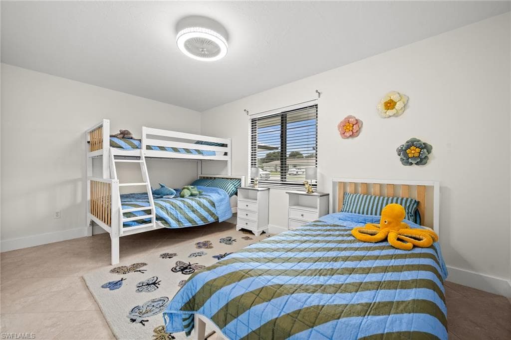 472 Palm River BLVD, NAPLES FL 34110-43