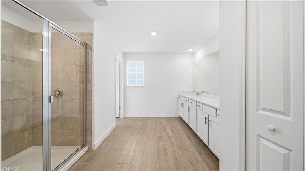 15705 Raveneli CT-24