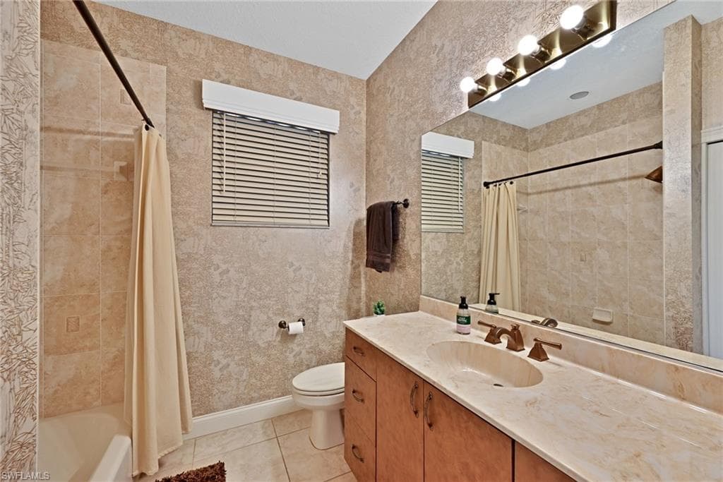 718 Antalya CT, PUNTA GORDA FL 33950-32