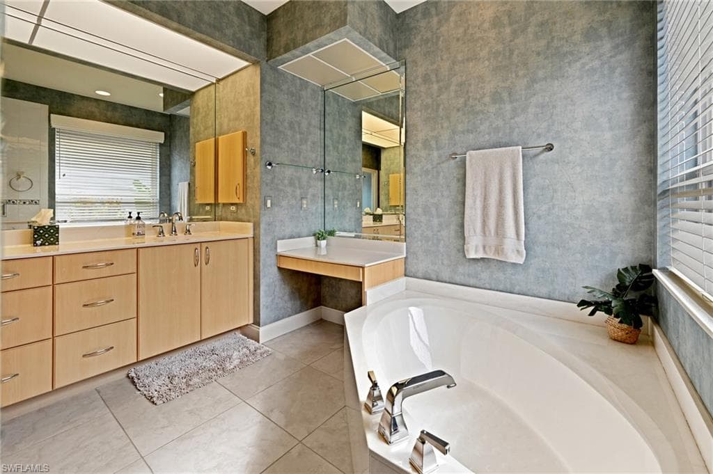 718 Antalya CT, PUNTA GORDA FL 33950-39