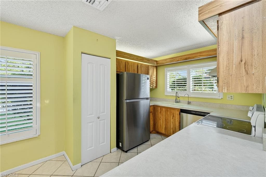 1414 Park Shore CIR # 2, FORT MYERS FL 33901-13