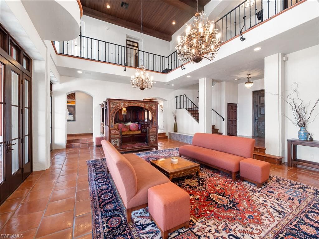 5844 Riverside LN, FORT MYERS FL 33919-11