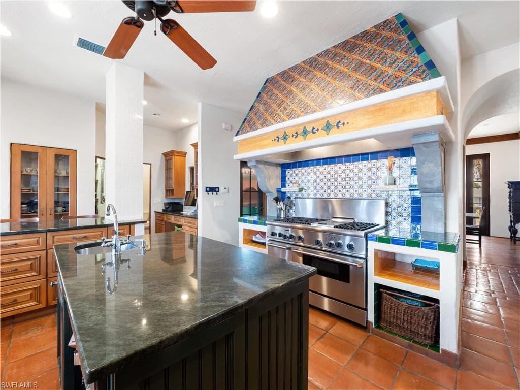 5844 Riverside LN, FORT MYERS FL 33919-13