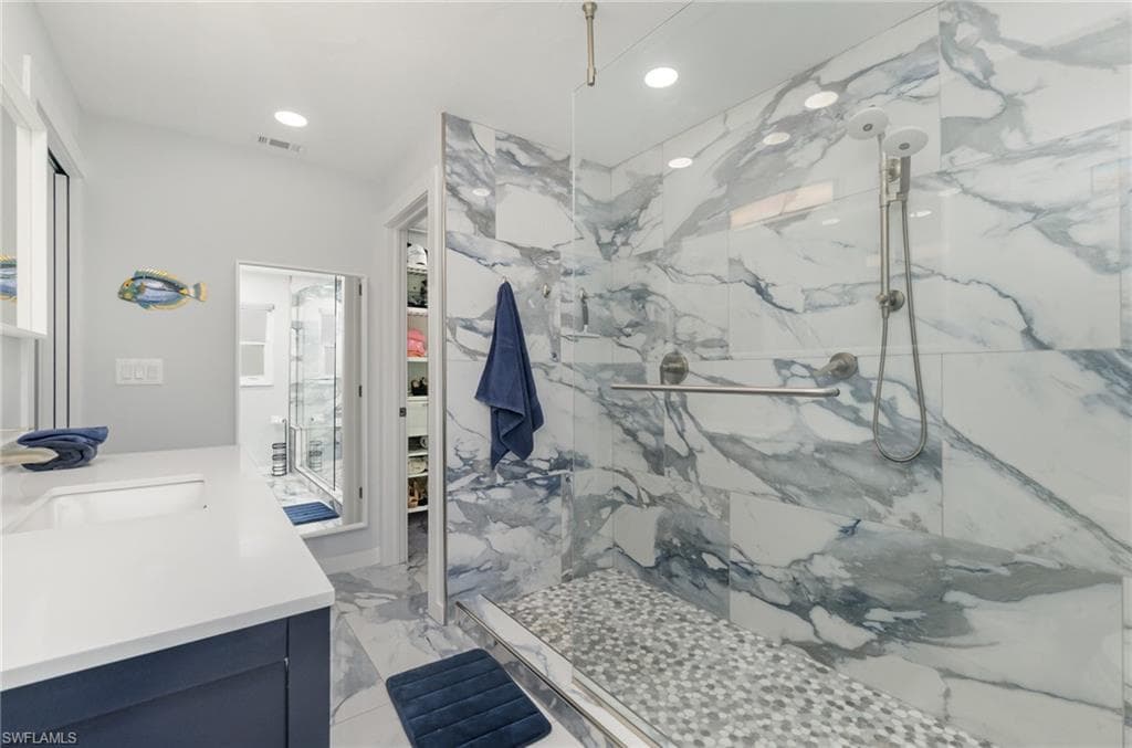 1661 Swan TER, NORTH FORT MYERS FL 33903-22