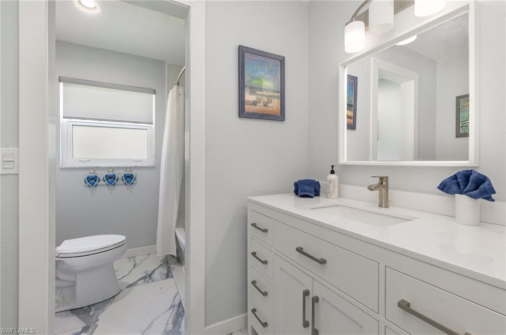 1661 Swan TER, NORTH FORT MYERS FL 33903-26