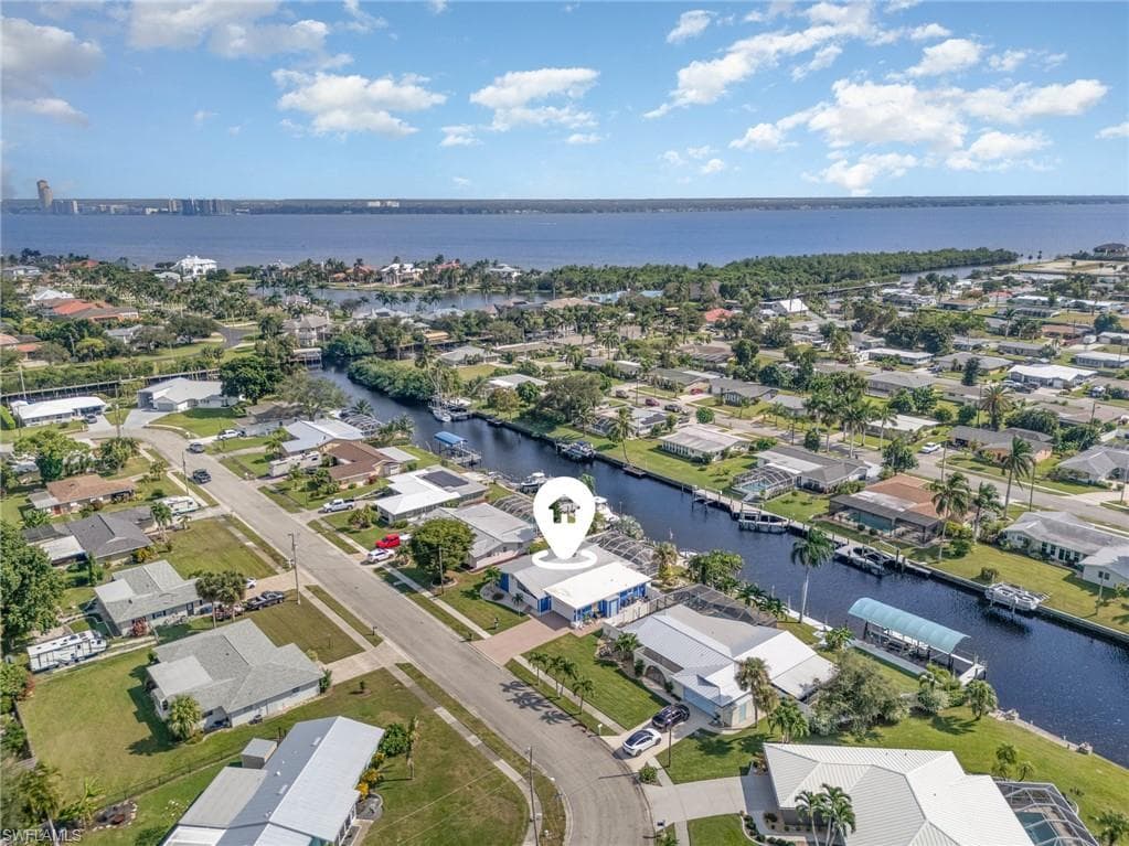 1661 Swan TER, NORTH FORT MYERS FL 33903-1