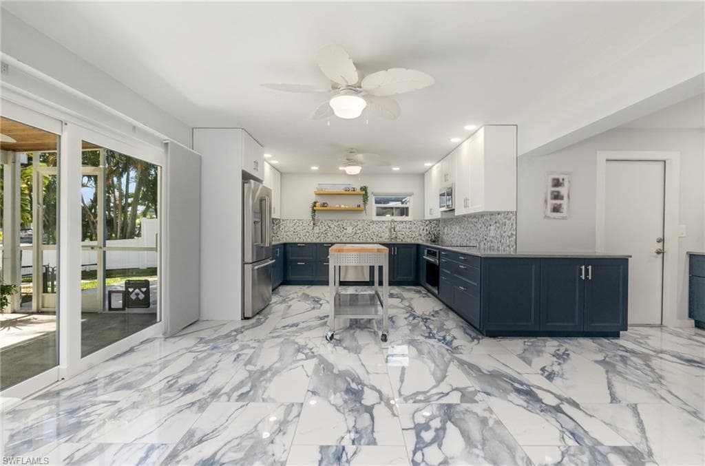 1661 Swan TER, NORTH FORT MYERS FL 33903-11